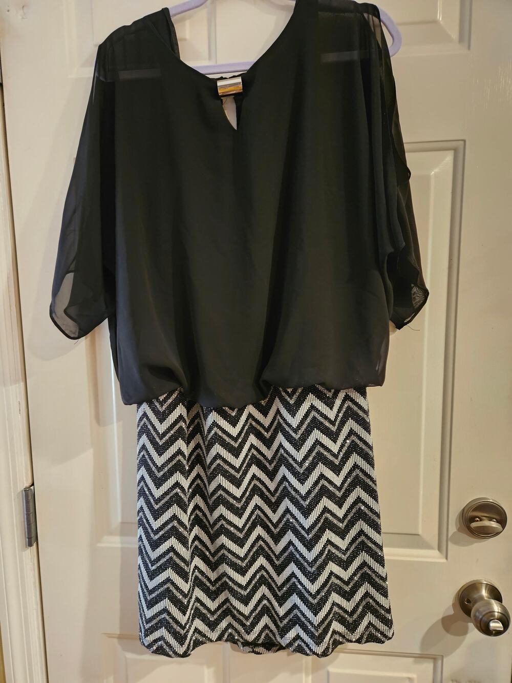 PERCEPTIONS NEW YORK WOMAN DRESS SIZE 18 BLACK WHITE